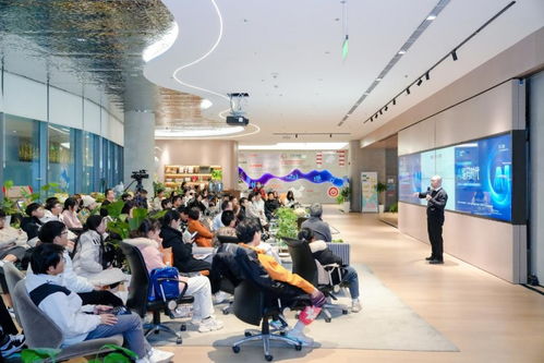 AI編碼時代 2025年人工智能軟件開發技術創新發展論壇成功舉辦
